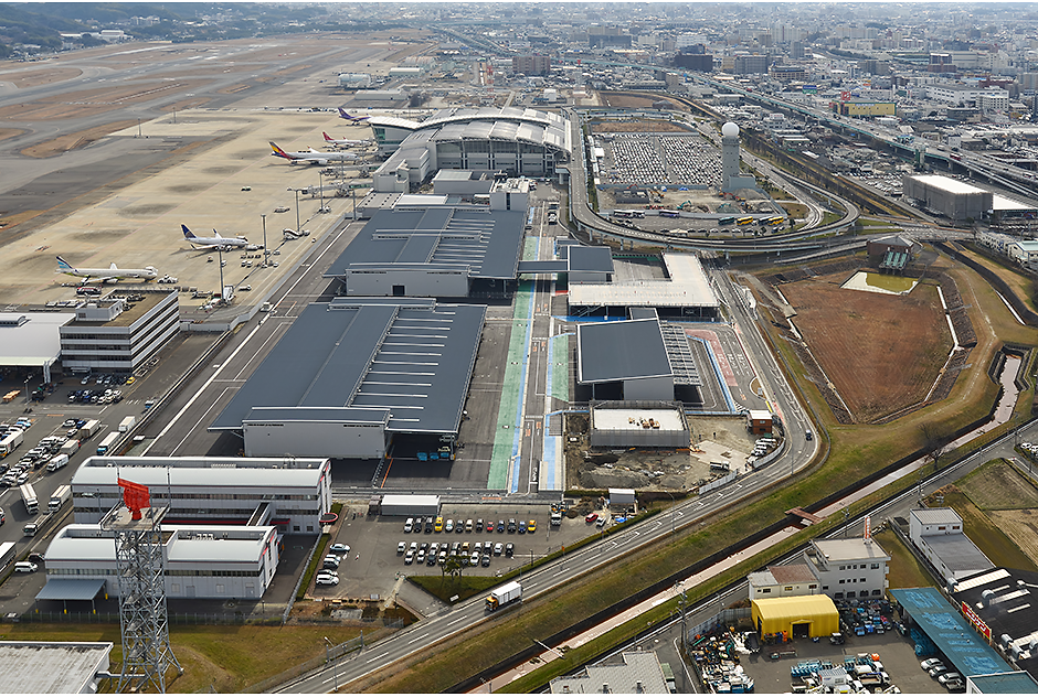 福岡空港貨物地区 全景
